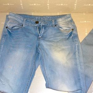 womens low-rise jeans